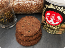 Lade das Bild in den Galerie-Viewer, Pfeffer Schwarzbrot - Dose - 500g
